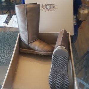 Uggs classic tall metallic finish boots